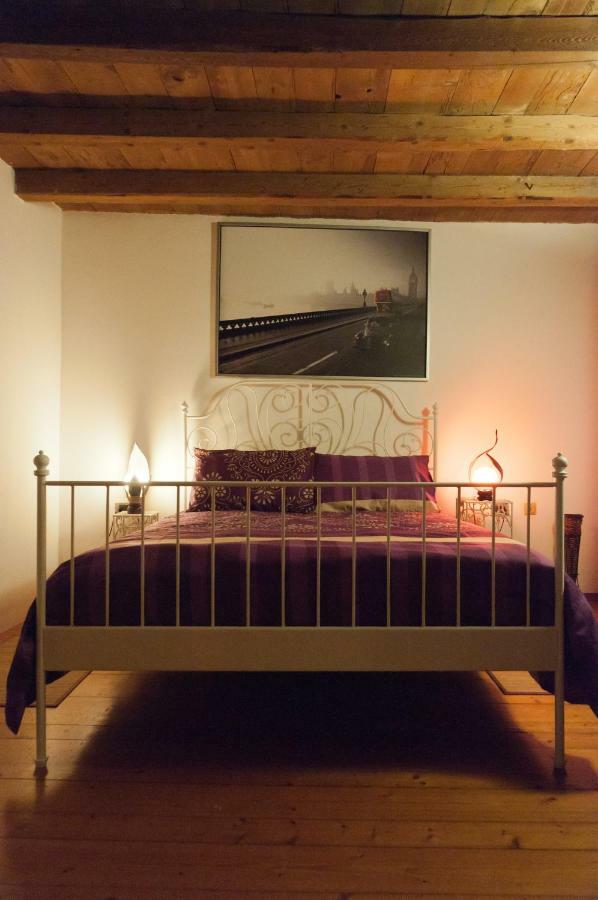 Casale Del Sole Garda Bed & Breakfast Monzambano Exterior photo